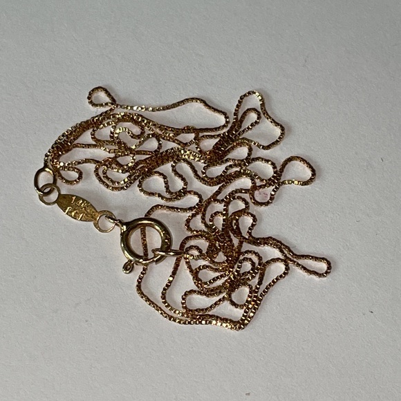 Solid 14K Yellow Gold Box Link Necklace Neck Chain - Picture 9 of 11